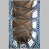 Brugge, Onze-Lieve-Vrouwekerk, photo Joseolgon, Wikipedia.jpg